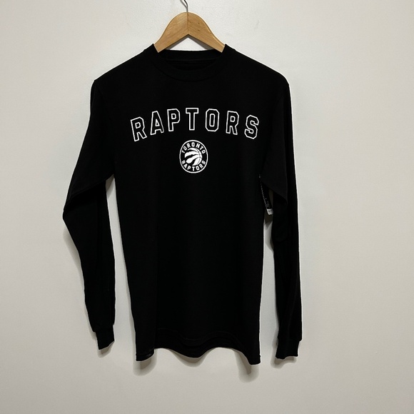 NWT Toronto Raptors Men's Small Long Sleeve T-Shirt Basketball NBA Fandom - Picture 1 of 10